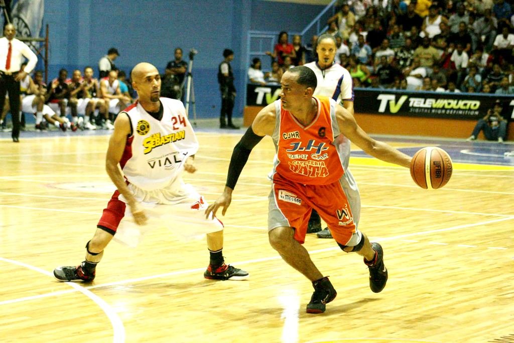 Acciones del Torneo de Baloncesto Superior de Moca de 2012
