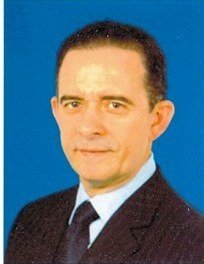 Dr. Carlos Salcedo 